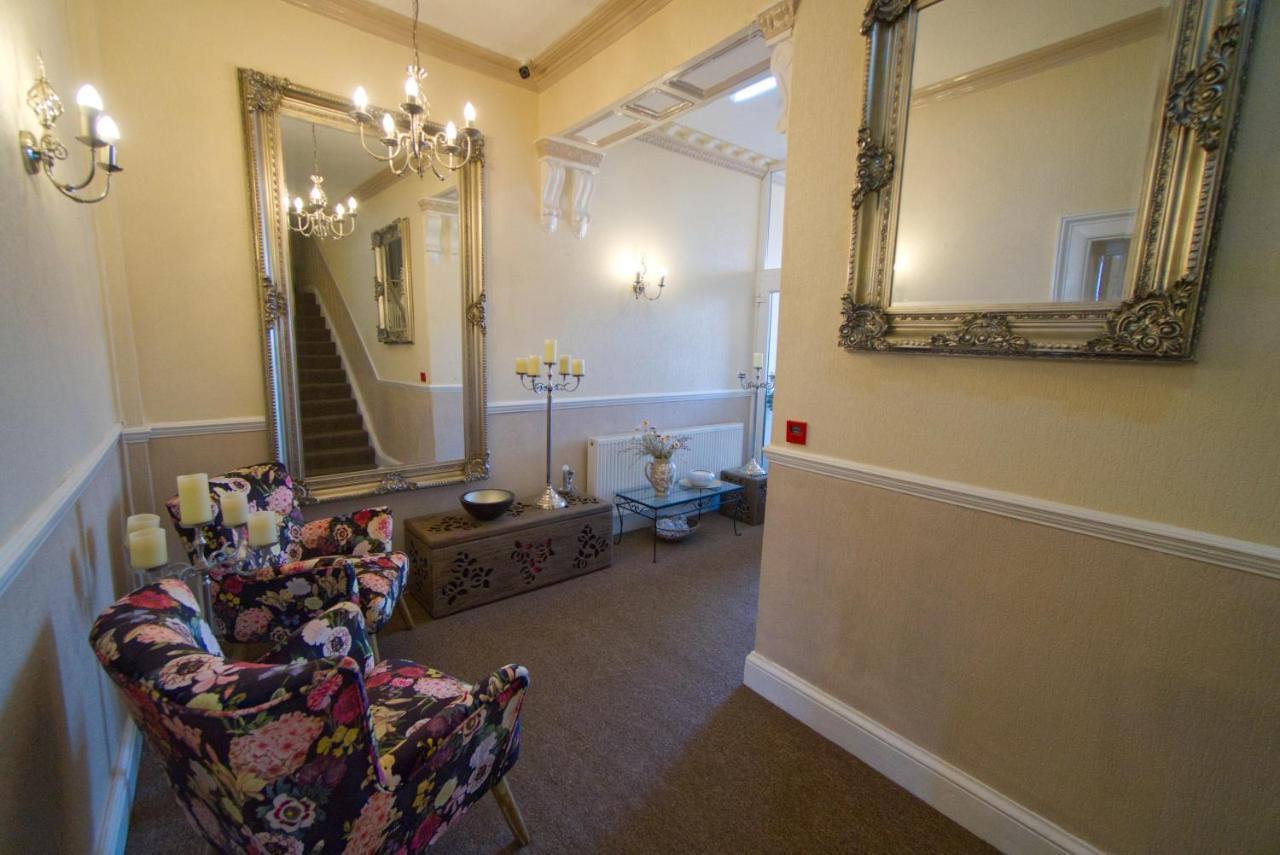 Glan Y Mor Hotel (Adults Only) ลันดิดโน ภายนอก รูปภาพ